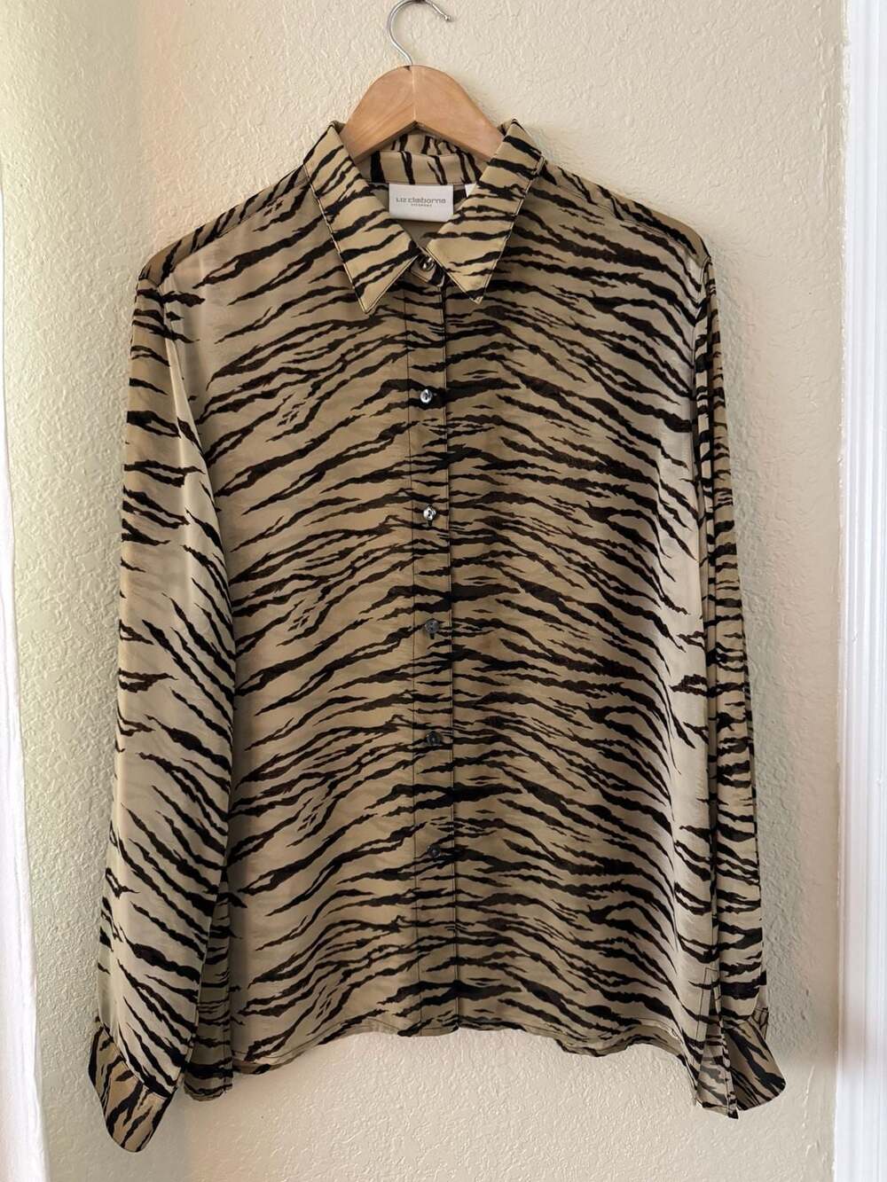 Liz Claiborne Lizsport Tiger Print Button Down Blouse